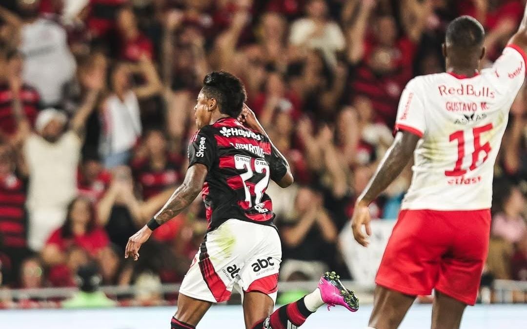 Bruno Henrque marcou o terceiro gol do Flamengo contra o Bragantino - (foto: Gilvan de Souza/Flamengo) Bruno Henrque marcou o terceiro gol do Flamengo contra o Bragantino - (foto: Gilvan de Souza/Flamengo)