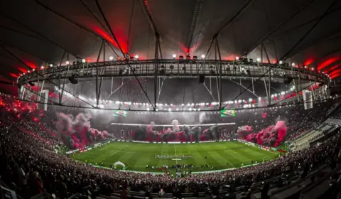 Flamengo fecha acordo com Conmebol para experiências com torcedores no Maracanã