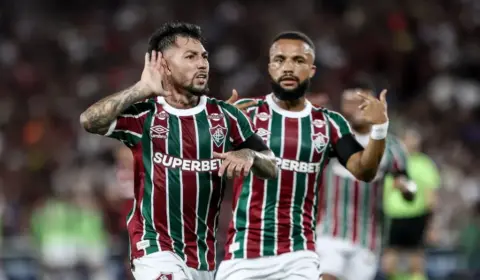Fluminense 2 x 1 Flamengo – Rossi falha, Flu cola no G5 e Mengão não dispara na liderança