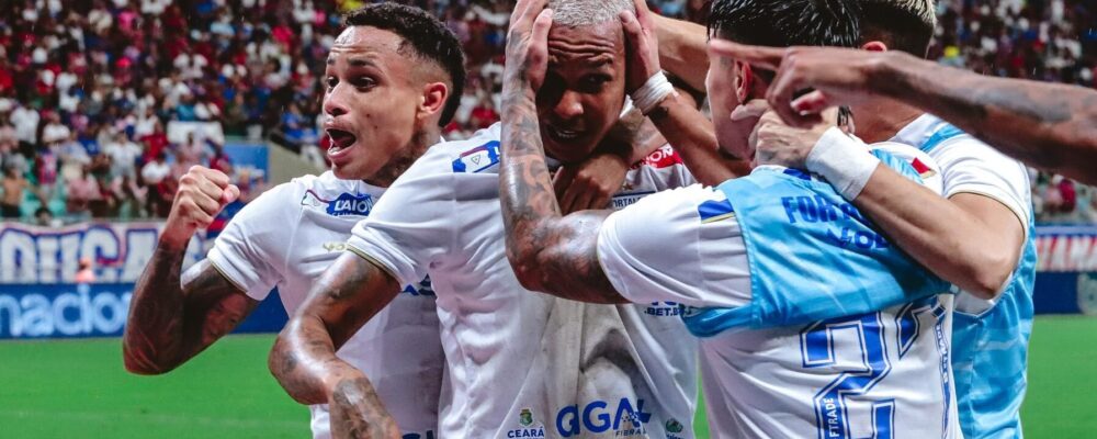 Fortaleza vence Bahia em jogo agitado e respira contra rebaixamento