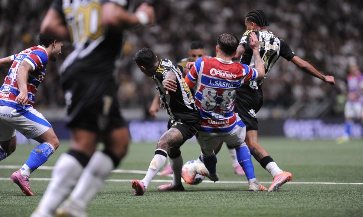 Atlético e Fortaleza empataram em jogo pelo Brasileiro (foto: Alexandre Guzanshe/EM/DA.Press)