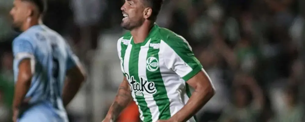 Gilberto sofre nova lesão e desfalca o Juventude por até três semanas