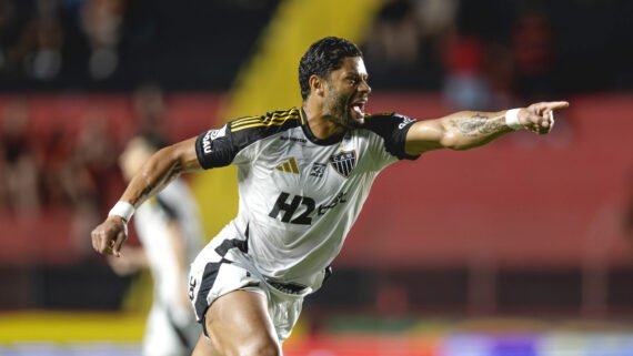 Hulk comemora mais um gol pelo Atlético (foto: Pedro Souza/Atlético)