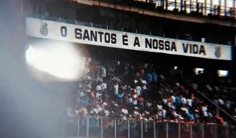 Ingressos esgotam para Santos x Palmeiras na Vila Belmiro