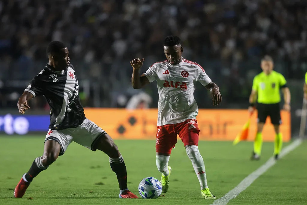 Internacional derrotado Vasco Brasileirão