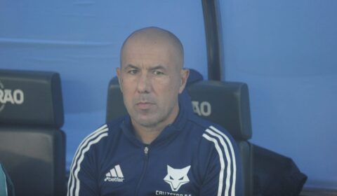 Jardim diz que Cruzeiro mudou de patamar: ‘Não queria treinar equipe de Sul-Americana’