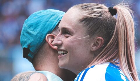 Jogadora da Seleção cita técnico como um dos fatores para acertar com Cruzeiro