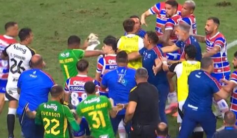 Jogadores de Atlético e Fortaleza trocam empurrões após jogo pelo Brasileiro