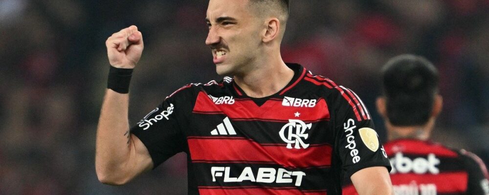 Léo Ortiz ‘prevê’ título do Flamengo sobre Palmeiras e crava placar na Libertadores
