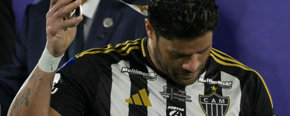 Medalhista olímpica no vôlei torceu e se frustrou com Atlético em final