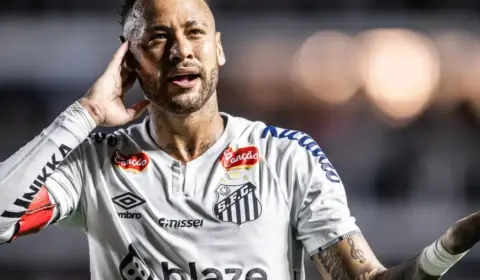 Neymar é preservado após sentir dores no joelho e desfalca o Santos na decisão