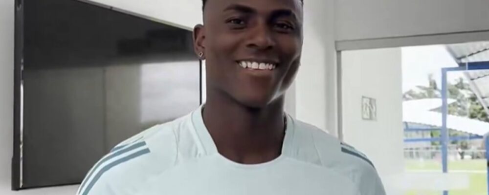 O recado de Pedrinho a Néiser Villarreal, reforço do Cruzeiro para 2026