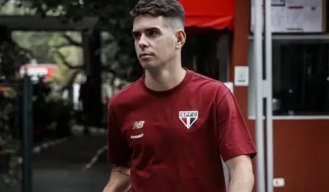 Oscar é internado após problema cardíaco no São Paulo