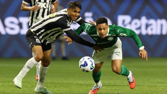 Vitor Roque marcou os dois gols do Palmeiras contra o Santos (foto: Cesar Greco/Palmeiras/by Canon)