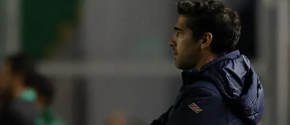 Palmeiras encara o Santos com desfalque e busca manter a liderança no Brasileirão