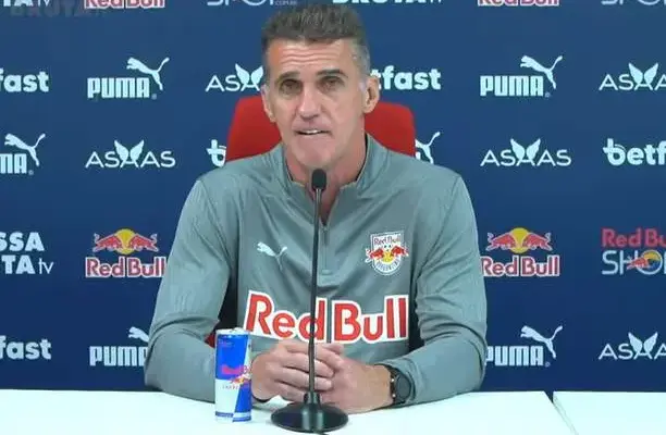 Red Bull Bragantino pode ir além no Brasileirão, diz Mancini