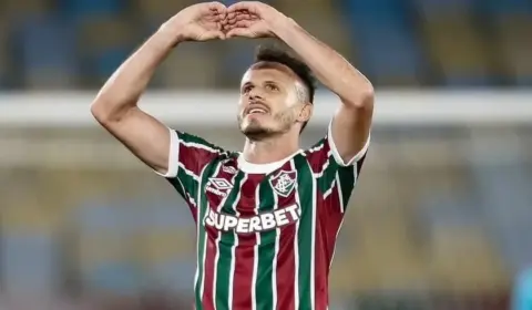 Renê cumpre suspensão e desfalca o Fluminense contra o Palmeiras