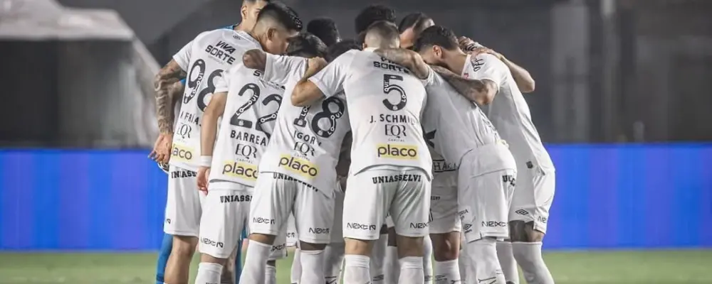 Risco de rebaixamento do Santos cai para 36% após vitória em clássico
