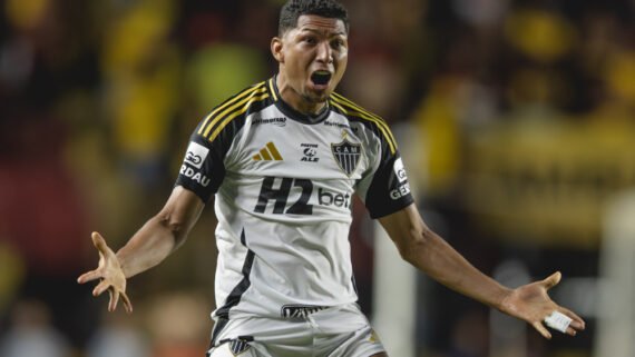 Rony comemora gol pelo Atlético (foto: Pedro Souza/Atlético)