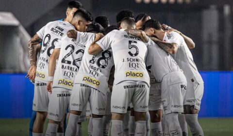 Santos bate Palmeiras com gol no fim, sai do Z4 e tira rival da liderança do Brasileiro