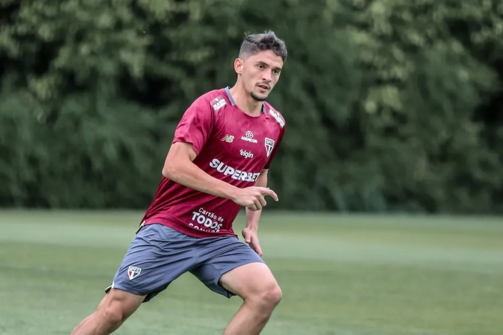 São Paulo ajusta equipe e lida com baixas para enfrentar o Corinthians (Foto: Erico Leonan / SPFC)