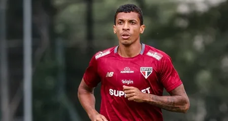 São Paulo avalia renovação com Luiz Gustavo após retorno emocionante