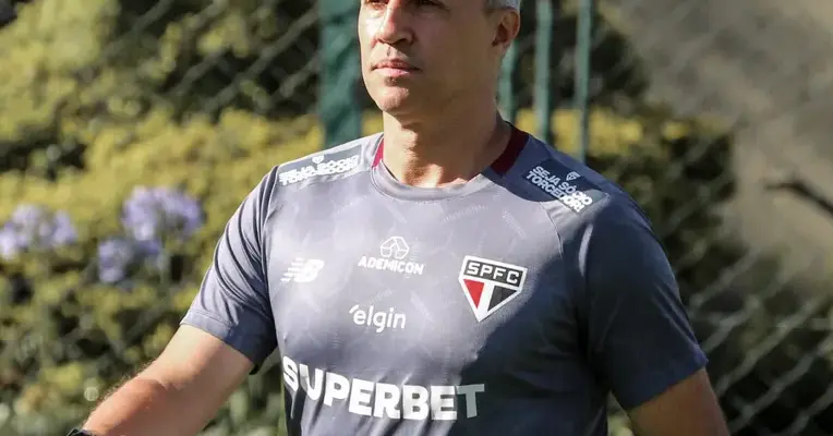 São Paulo e Fluminense se enfrentam na disputa por vaga na vaga da Libertadores