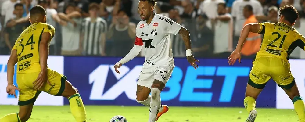 Sérgio Carvalho: Neymar é um péssimo zagueiro