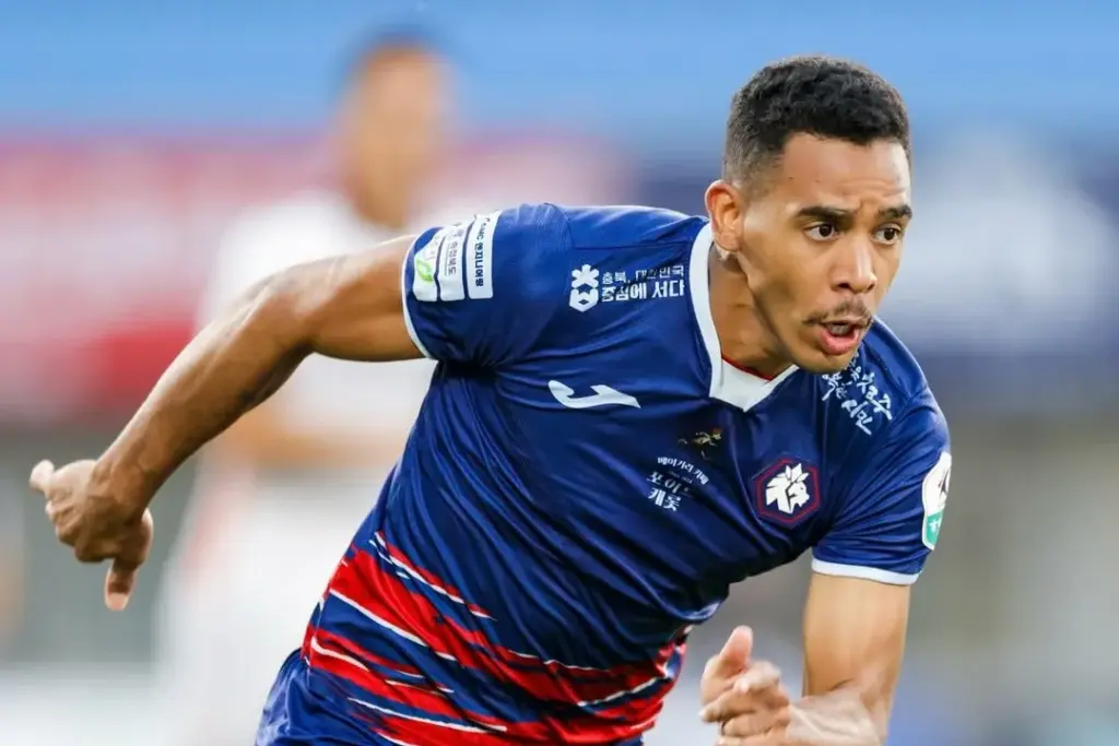 Sport faz sondagem por atacante que está na Coreia do Sul (Foto: Divulgação)