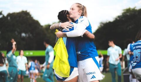 Técnico do Cruzeiro reage à iminente saída de Isa Haas: ‘Insubstituível’