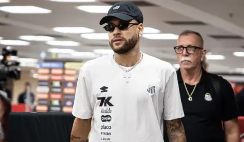 ‘Tem que ser humilde de reconhecer que vai pra Copa ficar no banco’, diz Edmilson sobre Neymar