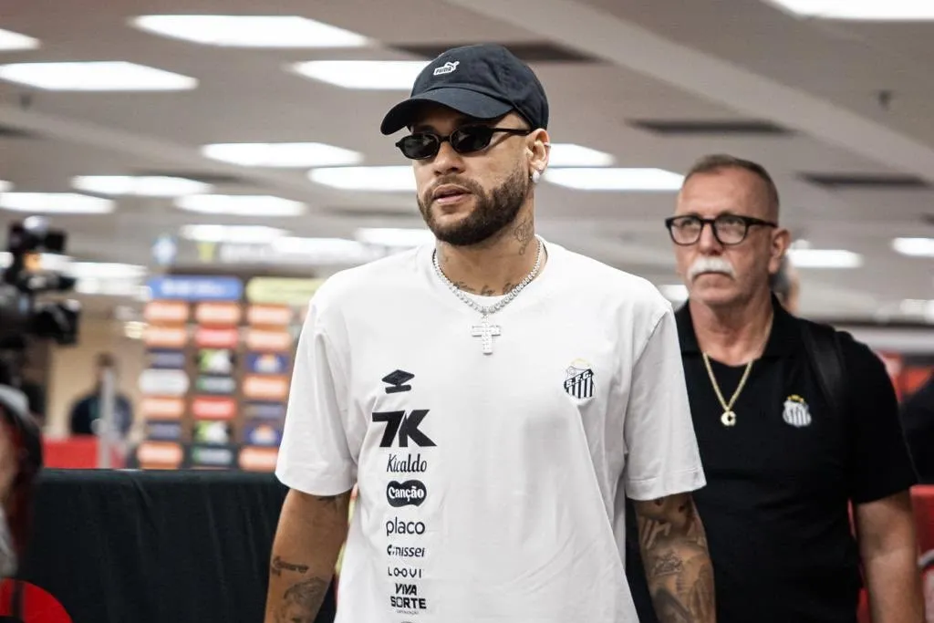 'Tem que ser humilde de reconhecer que vai pra Copa ficar no banco', diz Edmilson sobre Neymar (Foto: Divulgação/SFC)
