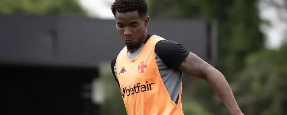 Thiago Mendes pode ganhar novas oportunidades no Vasco
