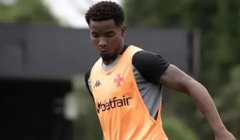 Thiago Mendes pode ganhar novas oportunidades no Vasco