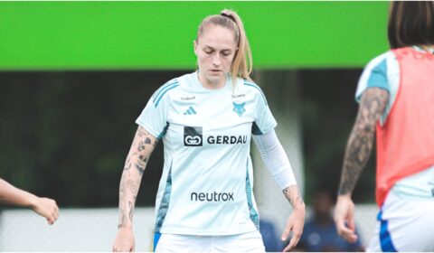Titulares do Cruzeiro lamentam saída de jogadora da Seleção