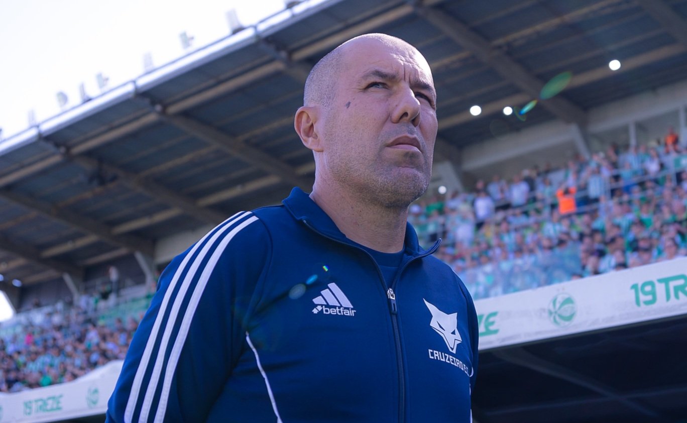 Leonardo Jardim, treinador do Cruzeiro (foto: Lucas Bubols/Cruzeiro)