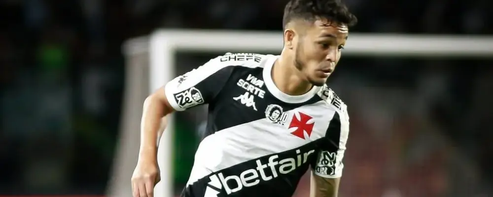 Vasco acompanha recuperação de meia com foco na próxima temporada