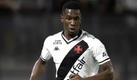 Vasco tem interesse em contratar zagueiro do Galatasaray em definitivo