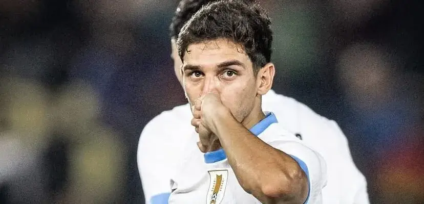 Vasco tem interesse na contratação de lateral da seleção uruguaia