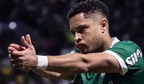 Vitor Roque é destaque em jornal espanhol: ‘É um animal, foi gênio’