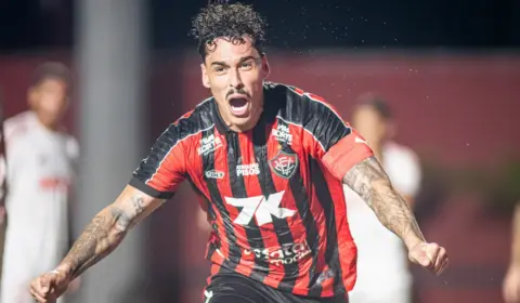 Vitória 1 x 0 Internacional – Leão deixa Z-4 após 14 rodadas e aumenta pressão do Santos