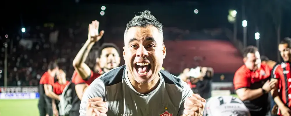 Vitória depende dos próprios resultados para evitar rebaixamento