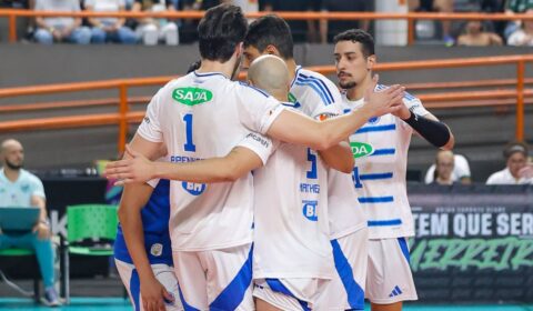 Vôlei: Cruzeiro bate Goiás em jogo de quase 3h e volta ao topo da Superliga