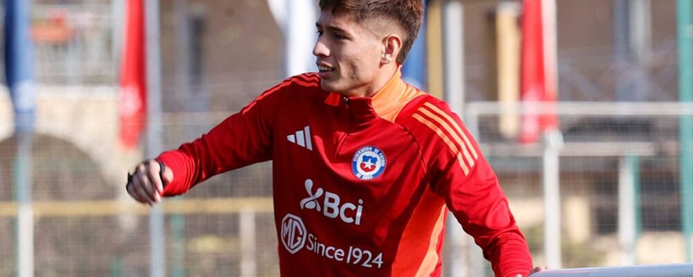 Zagueiro do Atlético se manifesta sobre falha e expulsão em amistoso