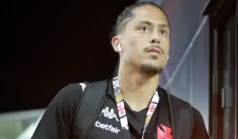 Zagueiro perde espaço no Vasco e é liberado para procurar outro clube