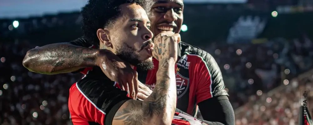 Vitória depende de combinação de resultados para seguir na Série A