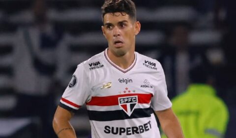 Oscar volta ao CT do São Paulo após desmaio por síncope vasovagal