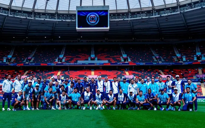 Flamengo e Cruz Azul se enfrentam na Copa Intercontinental 2