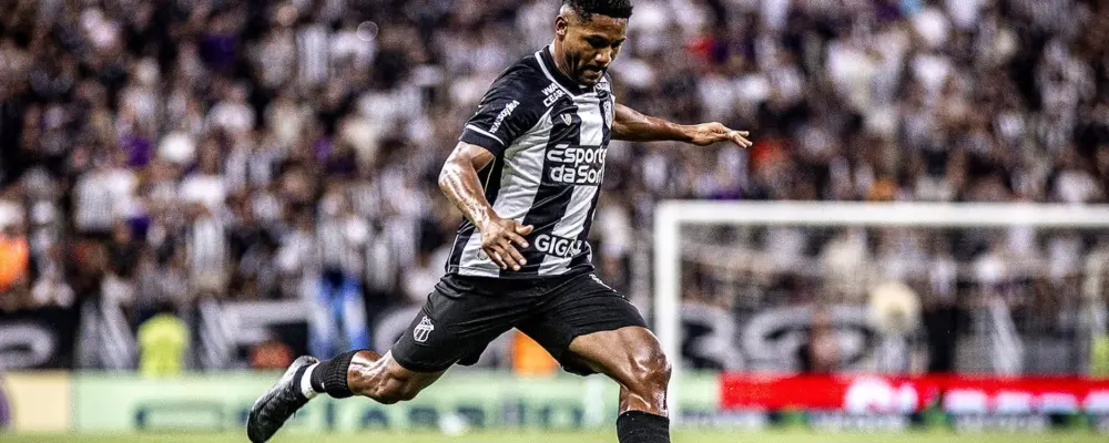 Bahia encaminha contratação de lateral-direito ex-Ceará
