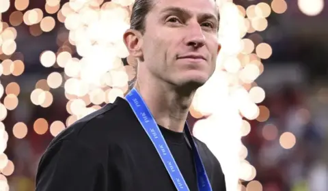 Filipe Luís exalta PSG, cita ‘temporada esplêndida’ do Flamengo e traça plano por título